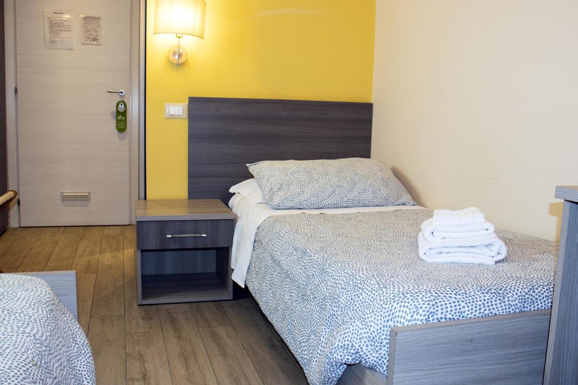 Albergo Locanda Diana Genua Exteriör bild