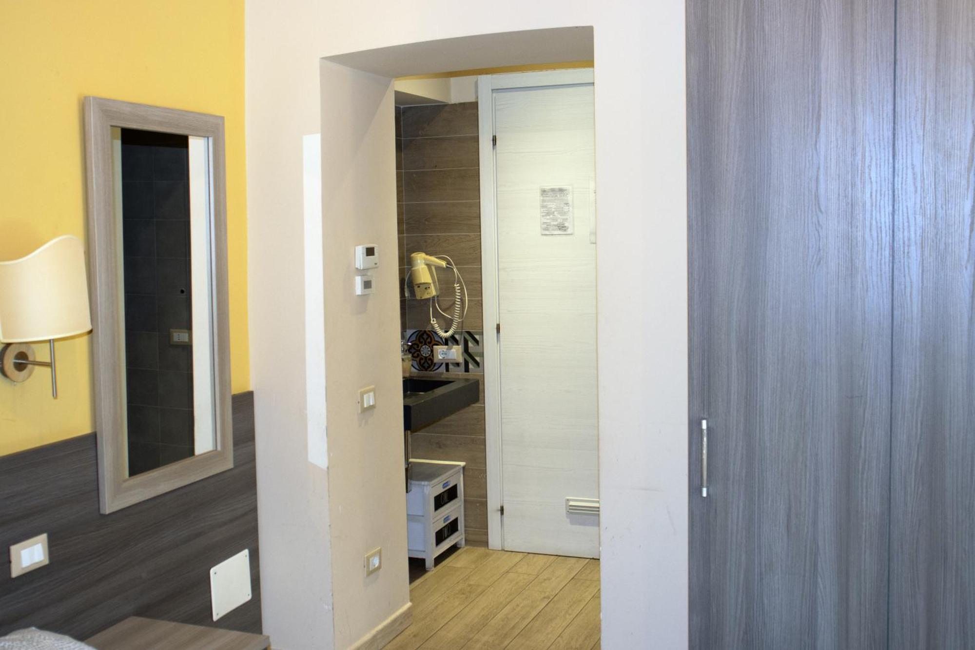 Albergo Locanda Diana Genua Exteriör bild